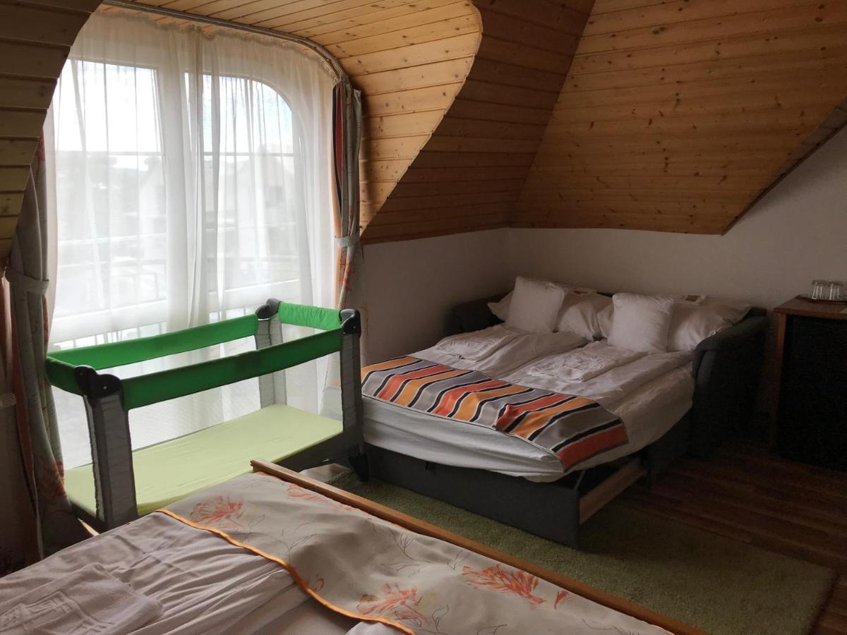 Zoeldteto Panzio Bed and Breakfast Balatonfüred Eksteriør billede
